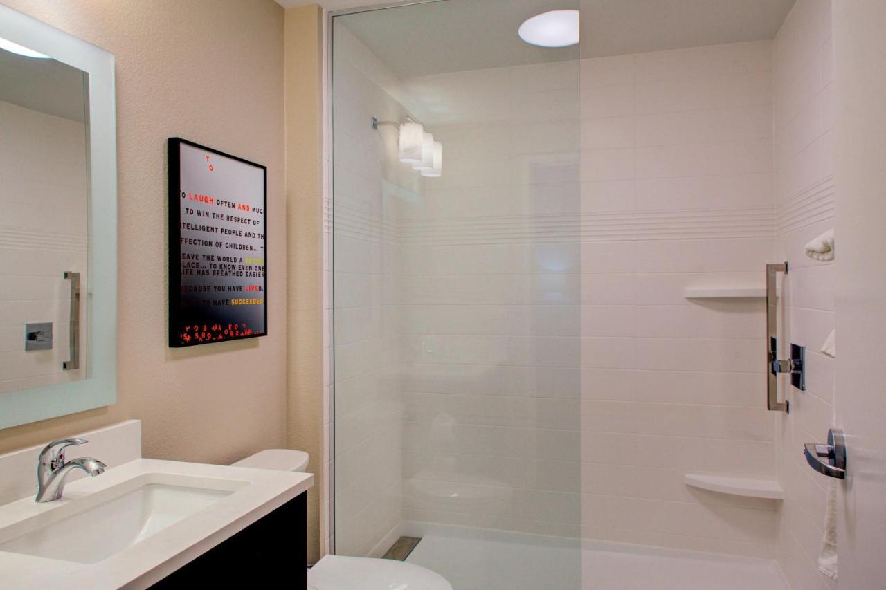 Towneplace Suites By Marriott Phoenix Chandler/Fashion Center Eksteriør billede